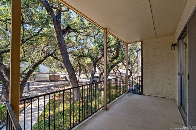 8702 Village Dr Apt 1304, San Antonio, TX 78217