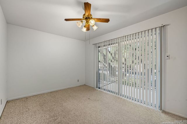 8702 Village Dr Apt 1304, San Antonio, TX 78217