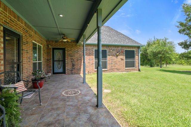 303 Celtic Road, Howe, TX 75459