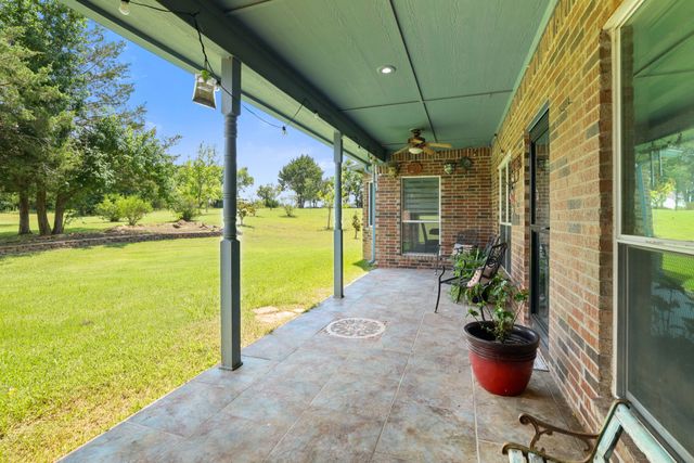 303 Celtic Road, Howe, TX 75459