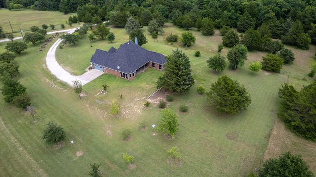 303 Celtic Road, Howe, TX 75459