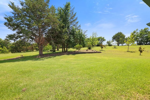 303 Celtic Road, Howe, TX 75459