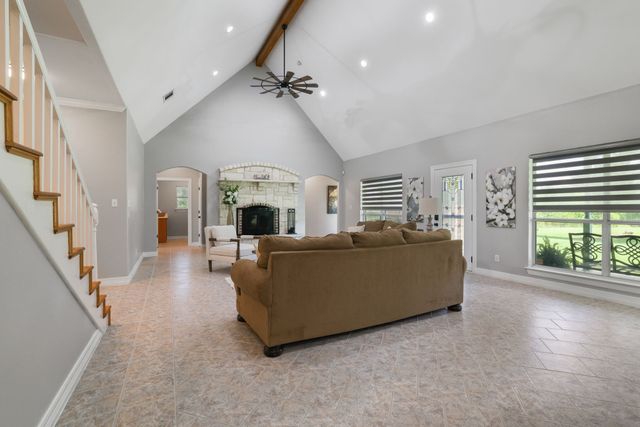 303 Celtic Road, Howe, TX 75459