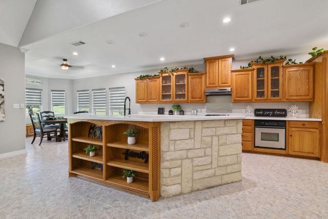 303 Celtic Road, Howe, TX 75459