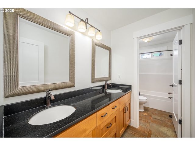 2345 PIONEER Pike, Eugene, OR 97401