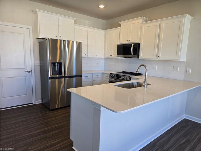 5501 Hydrangea Street, Winston-salem, NC 27104