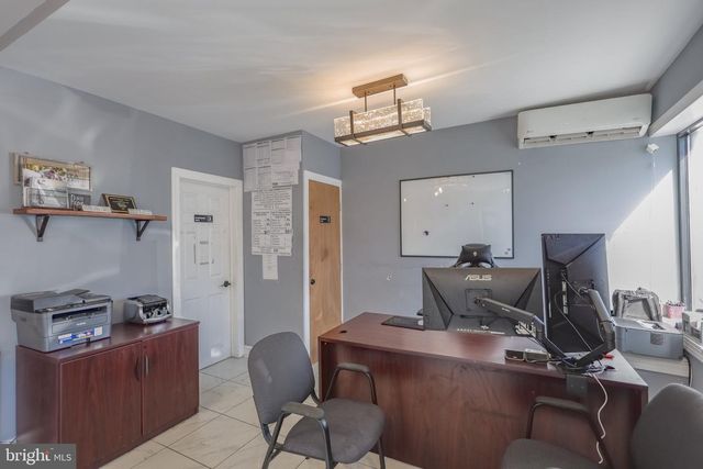 1800 BRIDGE ST, Philadelphia, PA 19124