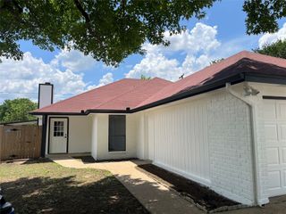 1045 Mitchell Lane 1045, Burleson, TX 76028