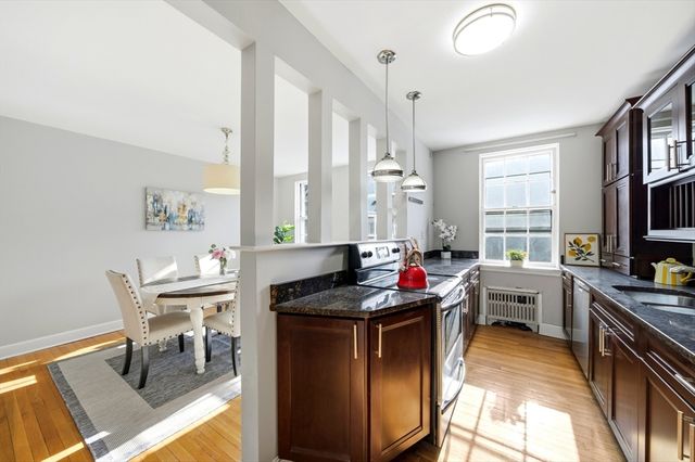 1716 Cambridge St 27, Cambridge, MA 02138