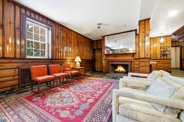 1716 Cambridge St 27, Cambridge, MA 02138