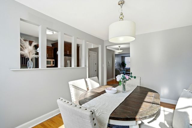 1716 Cambridge St 27, Cambridge, MA 02138