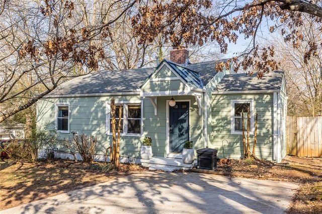 1072 Sanders SE Avenue, Atlanta, GA 30316