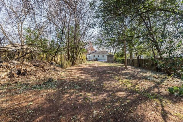 1072 Sanders SE Avenue, Atlanta, GA 30316