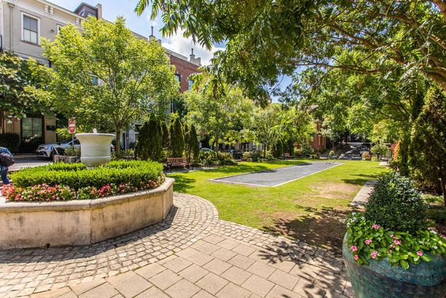 1072 Sanders SE Avenue, Atlanta, GA 30316