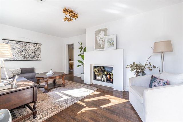 1072 Sanders SE Avenue, Atlanta, GA 30316