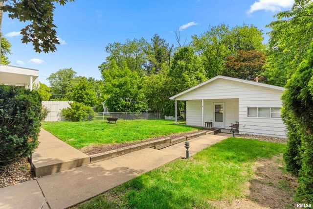 4010 N DAYTON Avenue, Peoria, IL 61614