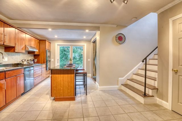 4 Meadow Lane, Danvers, MA 01923