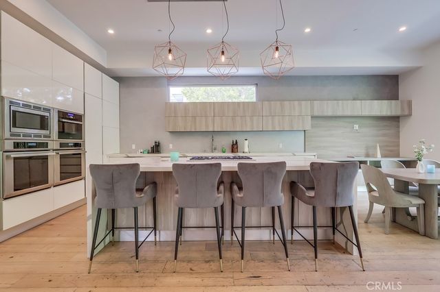 737 N Cherokee Avenue, Los Angeles, CA 90038