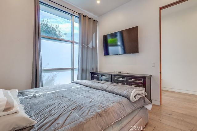 737 N Cherokee Avenue, Los Angeles, CA 90038