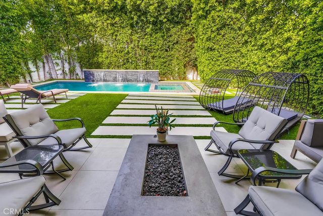 737 N Cherokee Avenue, Los Angeles, CA 90038