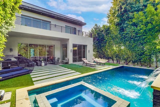 737 N Cherokee Avenue, Los Angeles, CA 90038