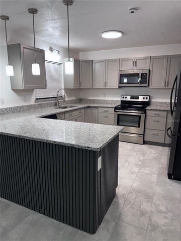 9910 CANTERBURY DRIVE, Leesburg, FL 34788