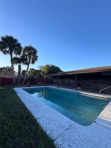 9910 CANTERBURY DRIVE, Leesburg, FL 34788