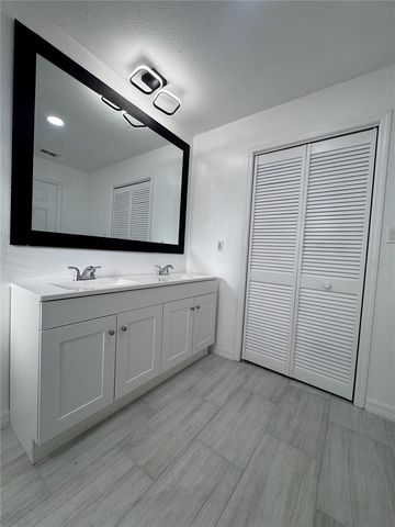 9910 CANTERBURY DRIVE, Leesburg, FL 34788