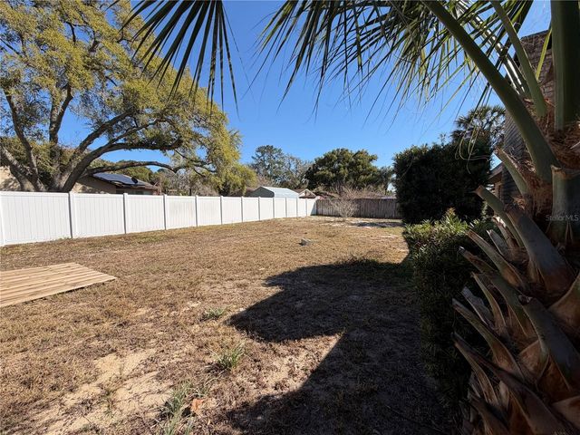 9910 CANTERBURY DRIVE, Leesburg, FL 34788