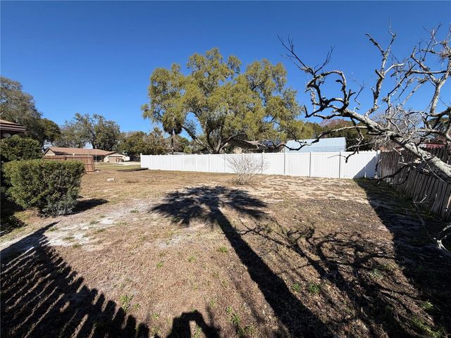 9910 CANTERBURY DRIVE, Leesburg, FL 34788