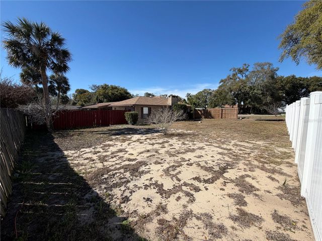 9910 CANTERBURY DRIVE, Leesburg, FL 34788