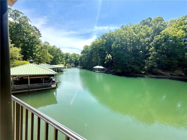 1200 Loran Pointe Circle, Seneca, SC 29672