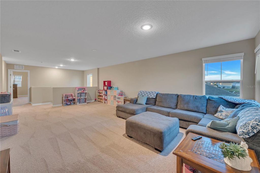 Image 23 of property listing at 12710 HYSMITH LOOP, Parrish, FL 34219