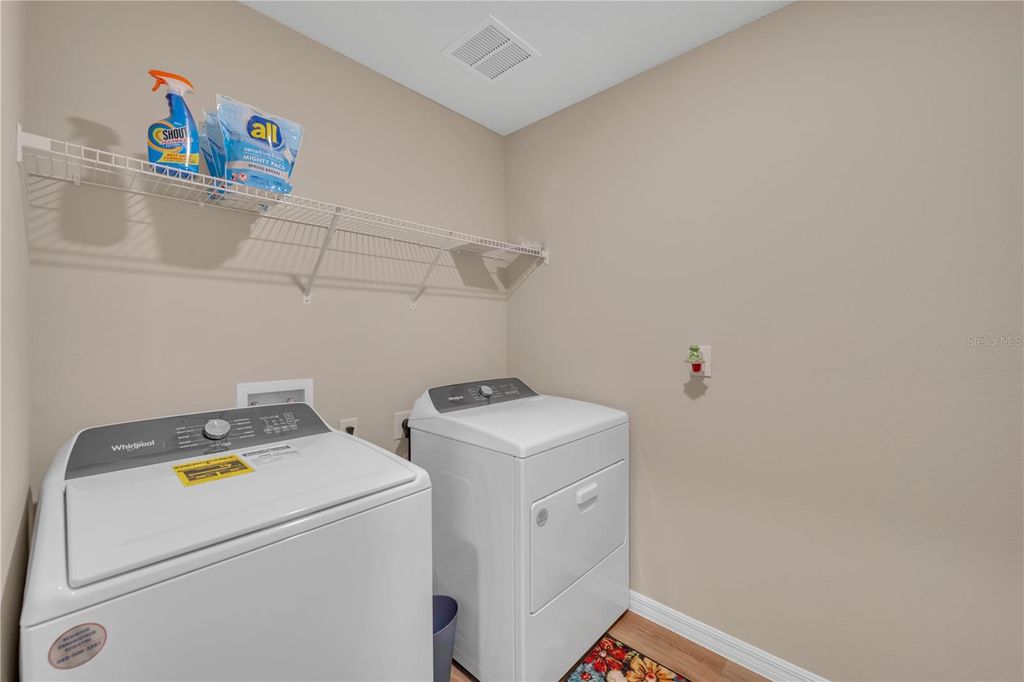 Image 40 of property listing at 12710 HYSMITH LOOP, Parrish, FL 34219