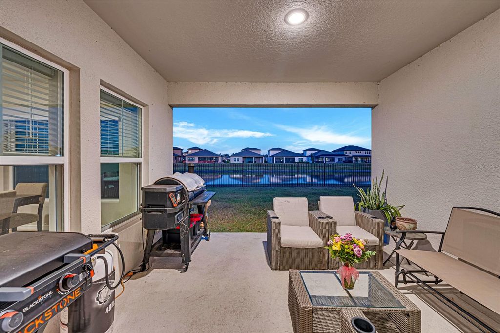 Image 41 of property listing at 12710 HYSMITH LOOP, Parrish, FL 34219