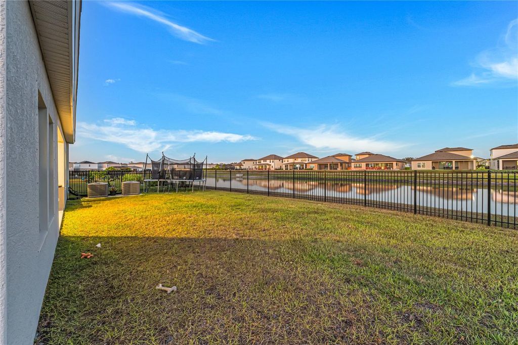 Image 44 of property listing at 12710 HYSMITH LOOP, Parrish, FL 34219