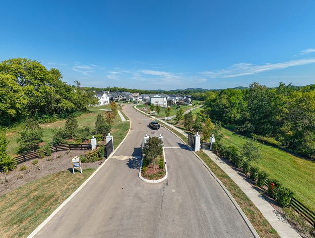 5081 Fairhaven Circle, Thompsons Station, TN 37179