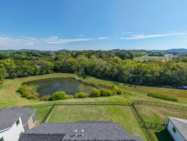 5081 Fairhaven Circle, Thompsons Station, TN 37179