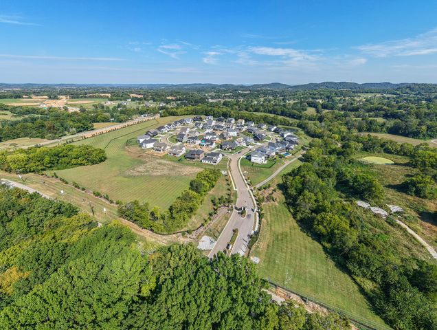 5081 Fairhaven Circle, Thompsons Station, TN 37179