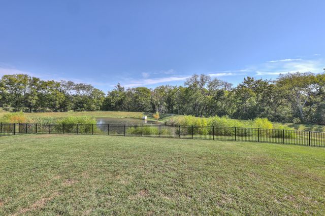 5081 Fairhaven Circle, Thompsons Station, TN 37179
