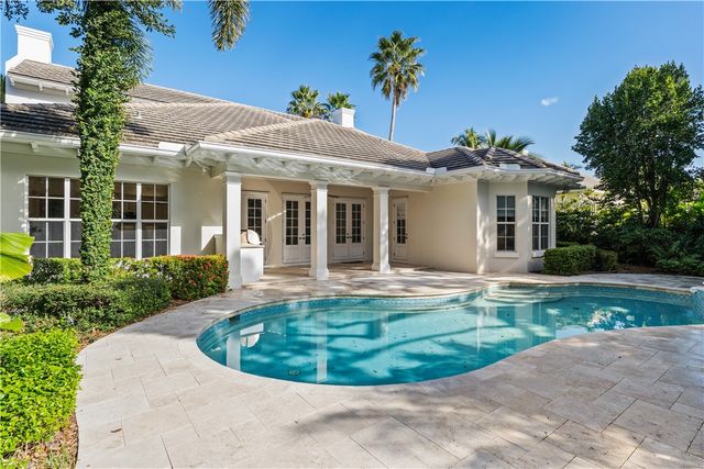 121 Palm Island Lane, Vero Beach, FL 32963