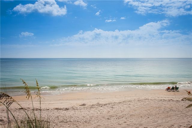 121 Palm Island Lane, Vero Beach, FL 32963