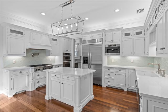 121 Palm Island Lane, Vero Beach, FL 32963