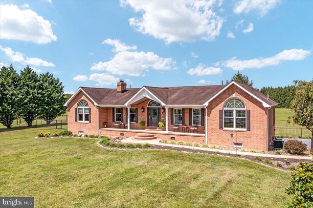 2251 SPECKS RUN RD, Bunker Hill, WV 25413