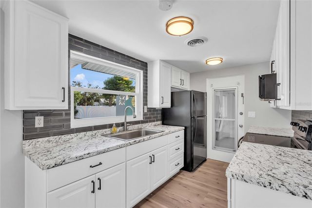 3091 SUNSET BEACH DRIVE, Venice, FL 34293