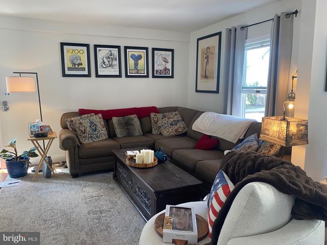 9 SNOWDEN AVE, Haddonfield, NJ 08033