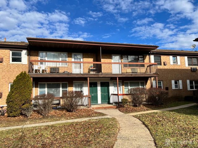 55 Gill Lane 6, Iselin, NJ 08830