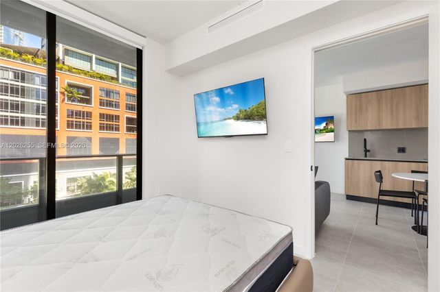 121 NE 5th St 510, Miami, FL 33132