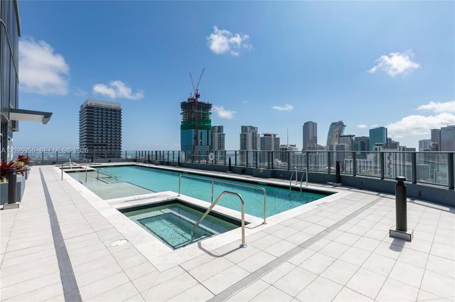 121 NE 5th St 510, Miami, FL 33132
