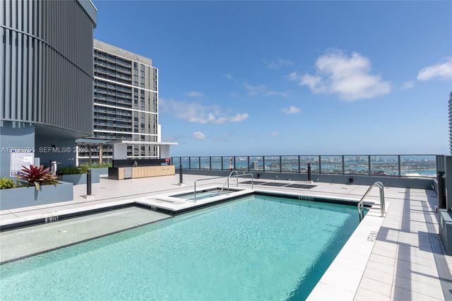 121 NE 5th St 510, Miami, FL 33132